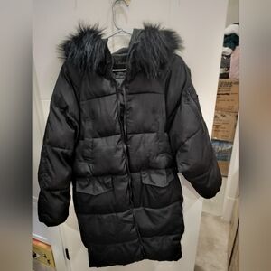 Warm Black Winter Coat with Faux Fur Hood – Size M